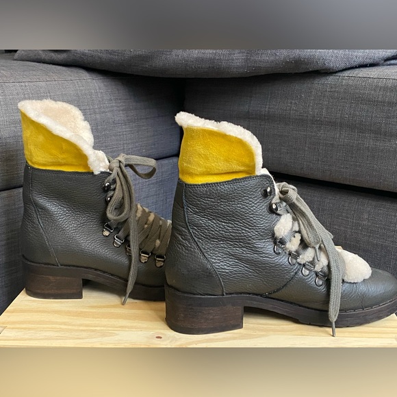 Grey Lace-Up Leather Hiking Boots with Fur - Picture 8 of 10